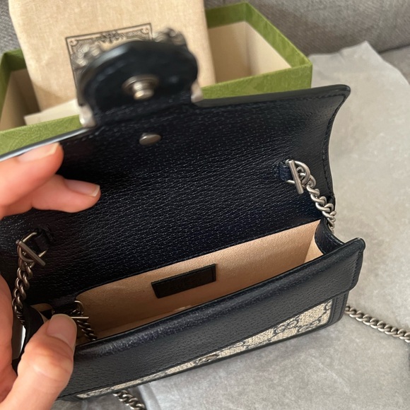 Authentic Gucci Dionysus Super Mini Bag in Beige and Blue - Picture 2 of 4